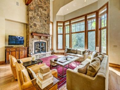 Posh Five Bedroom Luxury Ski Home Steps to Lift